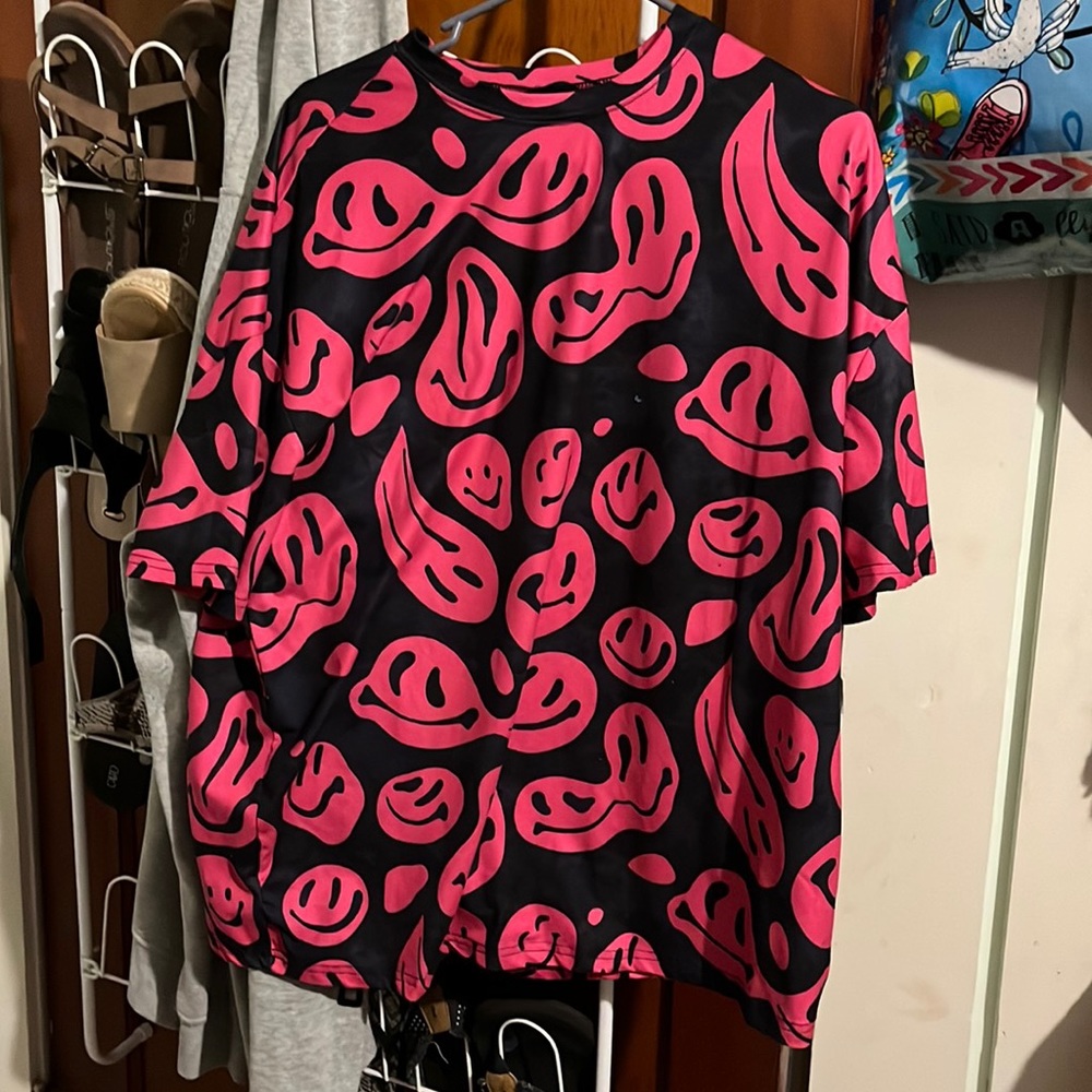 Smiley shirt from SHEIN